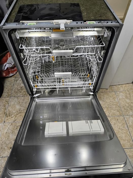 Съдомиялна Miele G 6510 SCU - 14 комплекта  за вграждане на 60см.