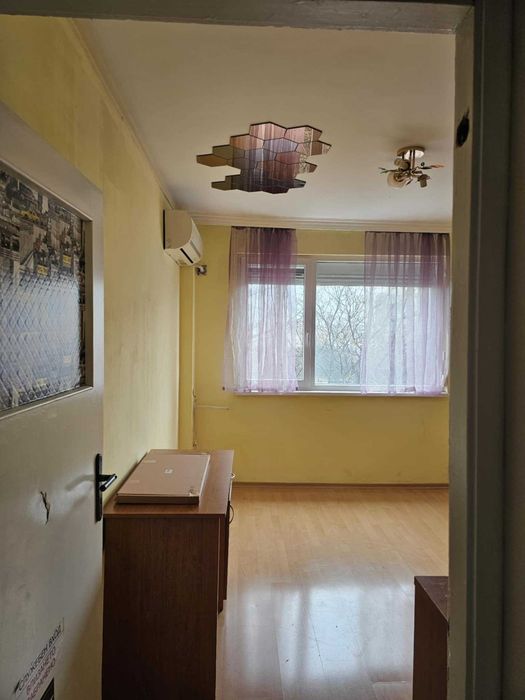 Дава се под наем Тристаен апартамент в София, Хиподрума - 89 кв.м за 498.27 € - Снимка #4