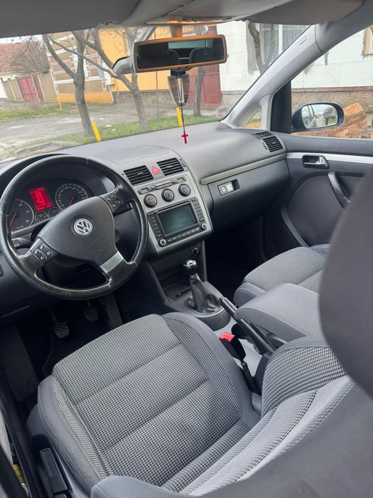 Volkswagen Touran 2.0 TDi