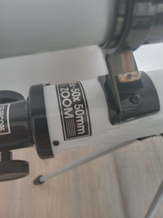 Телескоп със стойка