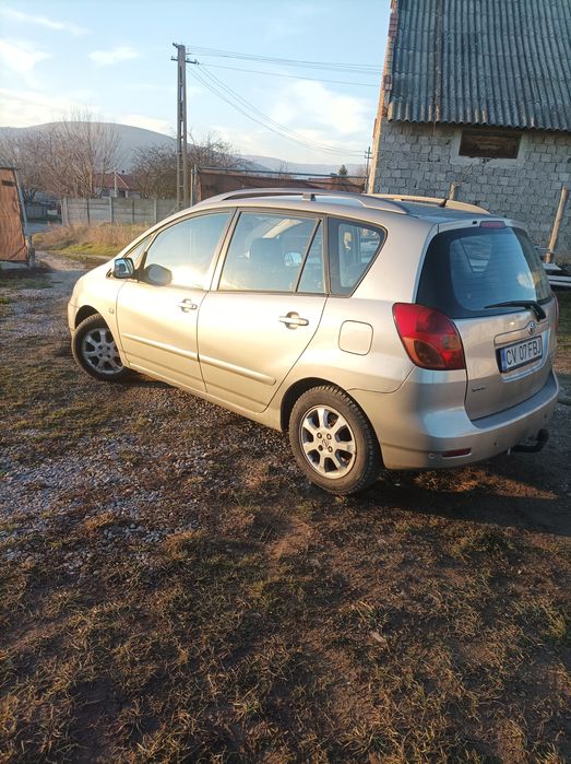 Vând Toyota Corolla Verso