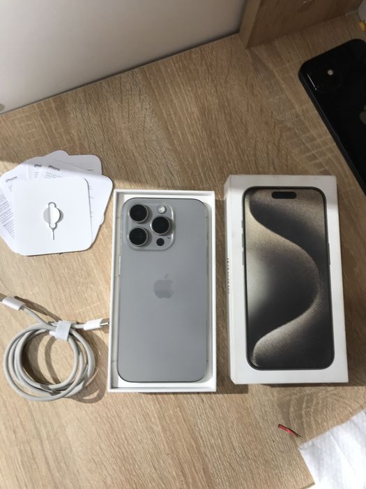 IPhone 15 pro 128gb 89akb