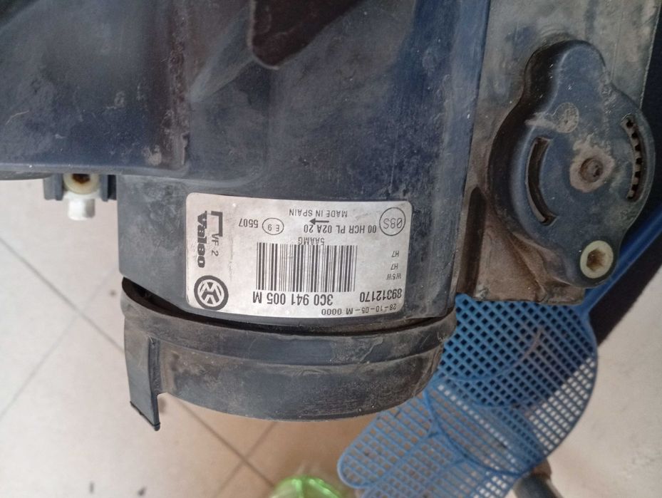 Faruri originale passat  B6 (3C2)