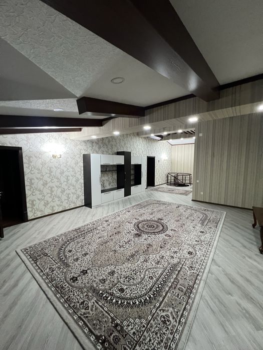 Продается квартира 5 комнатная дуплекс в центре города