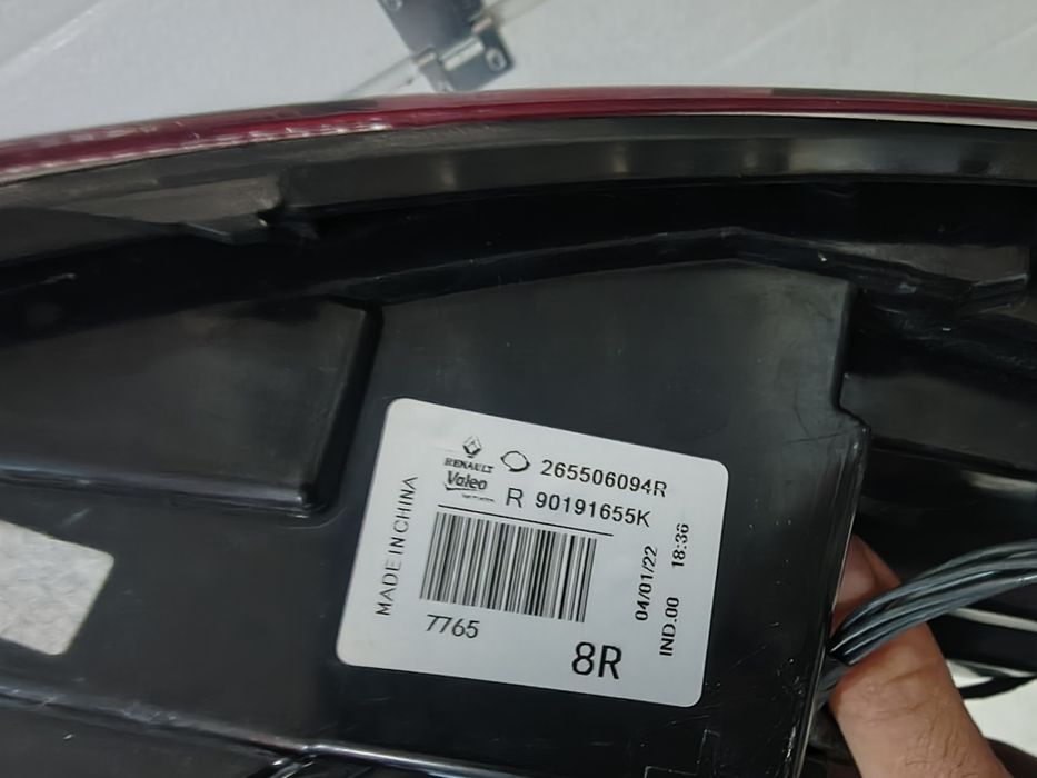 Stop / Lampa spate dreapta pe aripă Renault Koleos 2 Facelift  cod 265506094R