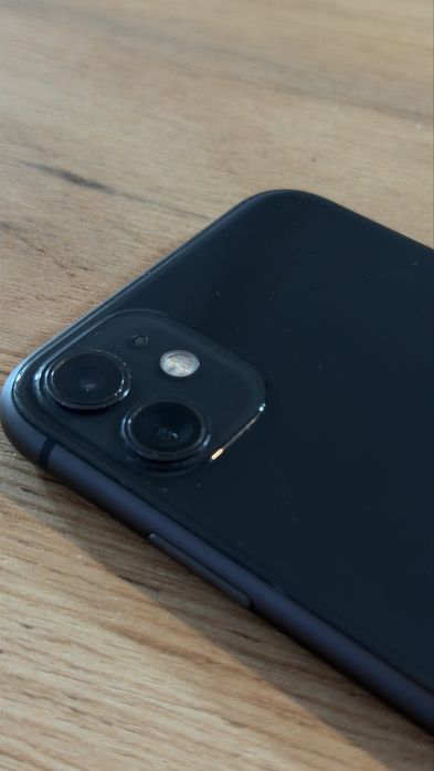 Продам iphone 11