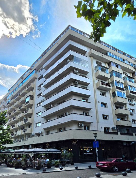 UNIVERSITATE - PROPRIETAR, BLOC 1980, AP 4 camere decomandat