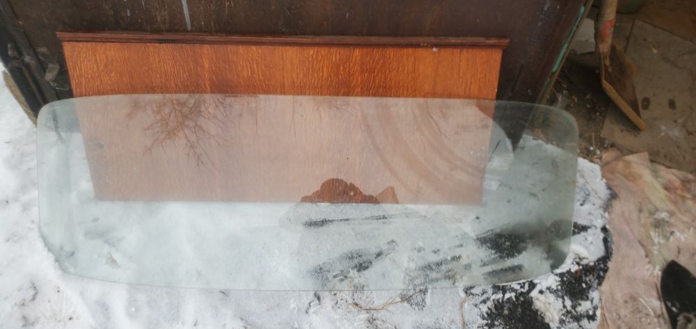 Заднее стекло Москвич 412