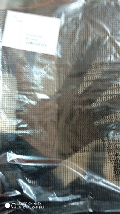 Стеклоткань стеклохолст. Битумная сетка и стекломат смола и эпоксидка