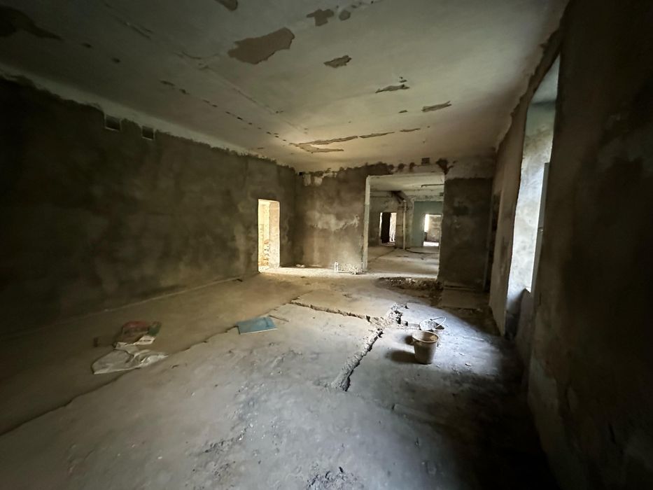 Продам срочно нежилое помещение