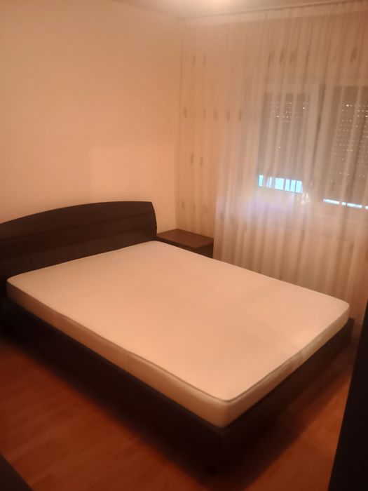 Închiriez apartament cu doua camere