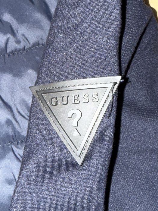 geaca guess noua