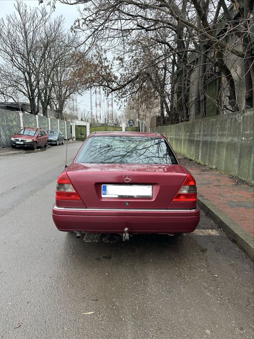Mercedes C250D w202