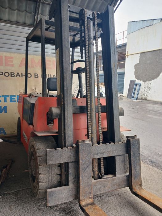 Вилочный погрузчик Кара