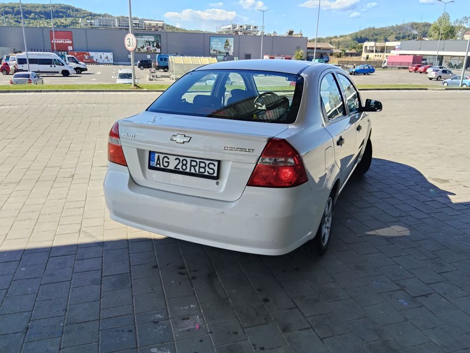 Vând Chevrolet Aveo sau schimb!