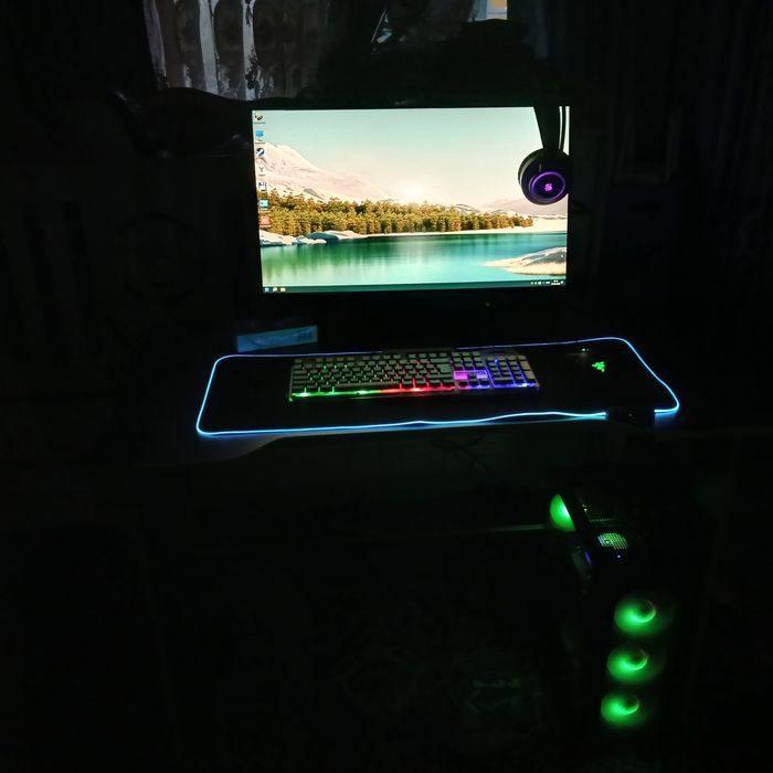 Igravoy kompuyuter kamplek sotiladi