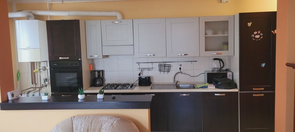 Închiriez apartament