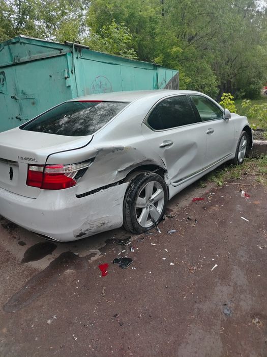 Лексус лс460 после дтп