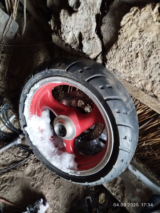 Продам диски на скутер r13