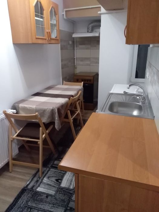 Garsonieră de închiriat