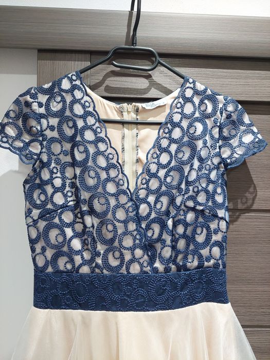 Rochie eleganta scurta