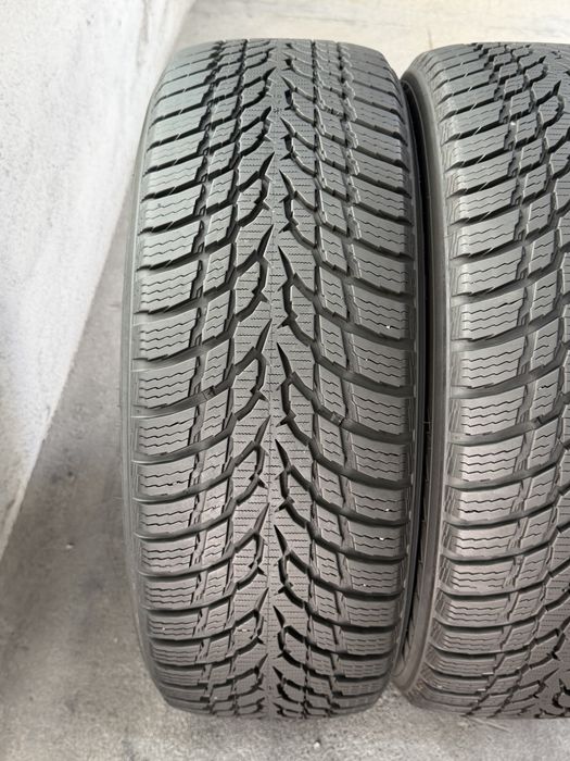 205/60/16 Nokian 2Броя: 100€ 7мм