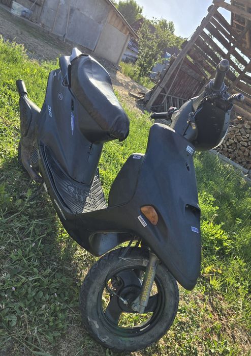 Vând scuter yamaha 50cc