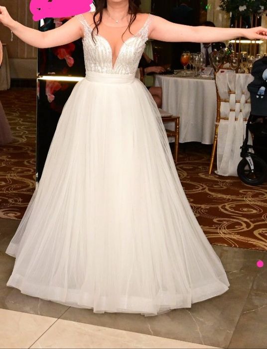 Vand Rochie de Mireasa