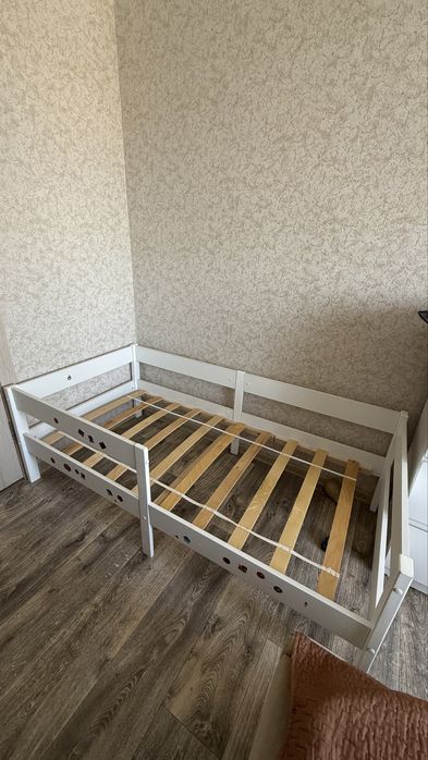 Детские кроватки
