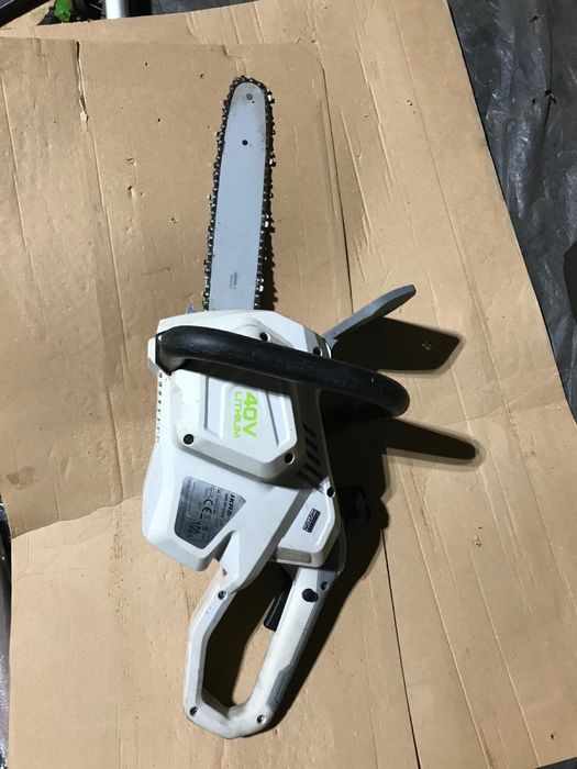 Drujba-Electroferastrau pe baterie IKRA IAK 40-3025 40V Doar corp