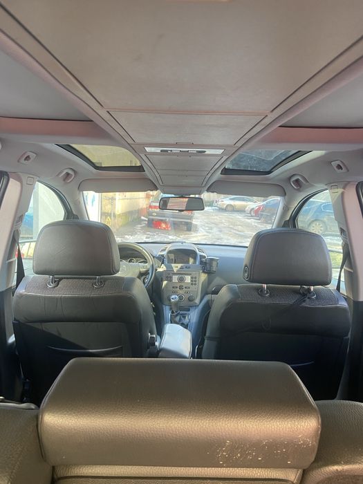 Vând Opel Zafira 1.9 Diesel