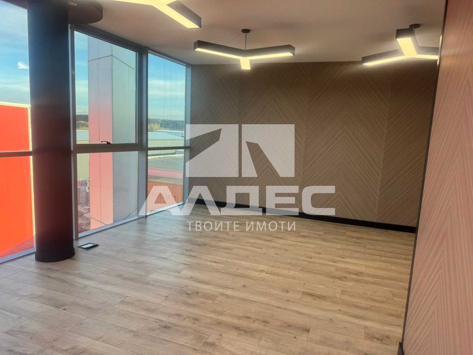 Дава се под наем Офис в София, Враждебна - 39 кв.м за 438.6 € - Снимка #6