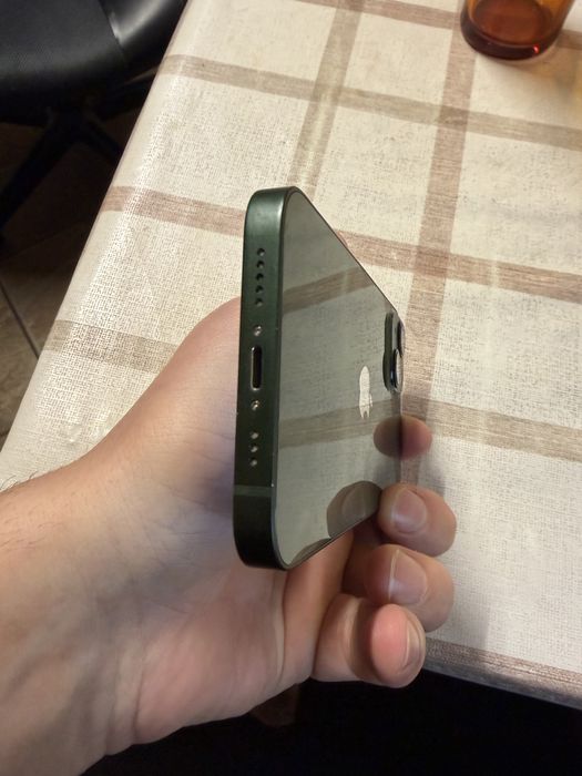 iPhone 13 256GB Green