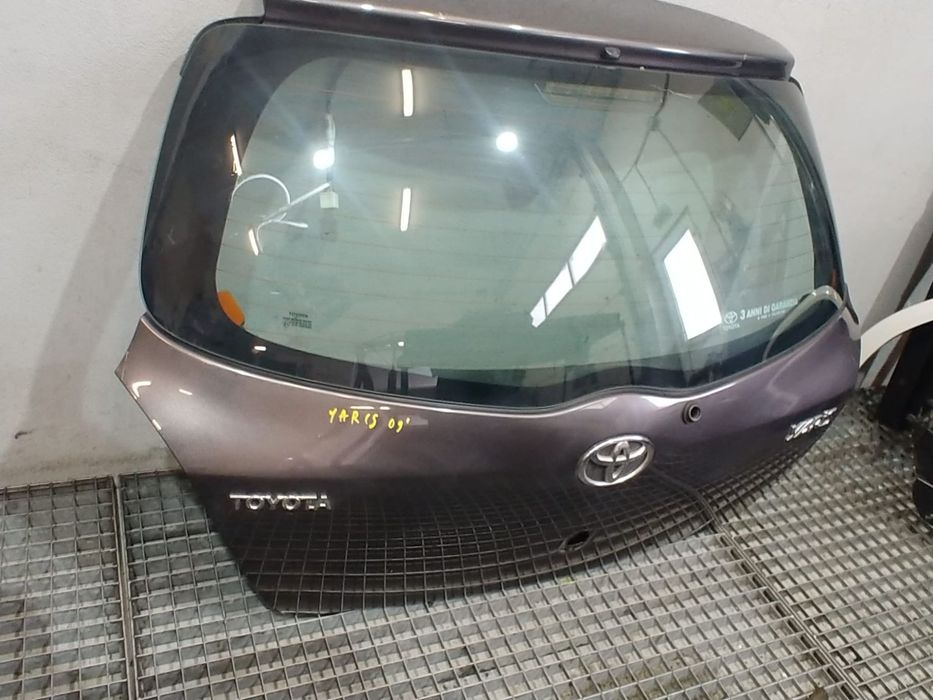 haion toyota yaris p9 2009