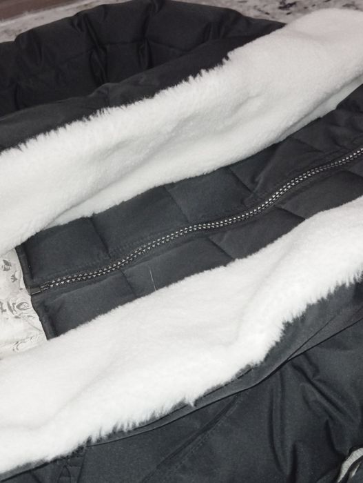 зимняя куртка НОВАЯ