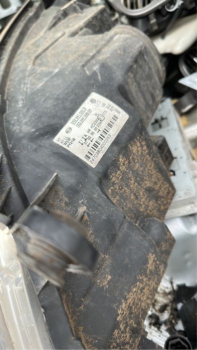 Оригинален Десен фар Volkswagen Tiguan I 2007-2015