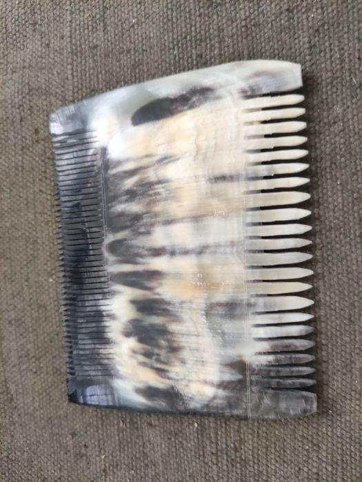 Продавам гребенчета от естествен материал