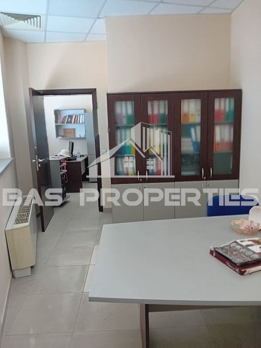 Продава се Едностаен апартамент в София, Полигона - 48 кв.м за 1875 €/кв.м - Снимка #2