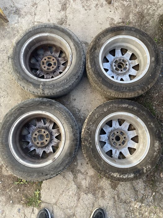 Продам диски с шинами на пассат