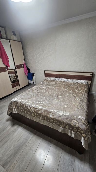 Шкаф  с кроватью