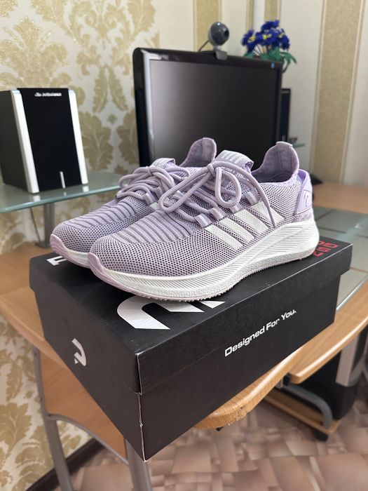 Ботфорт и Кроссовки