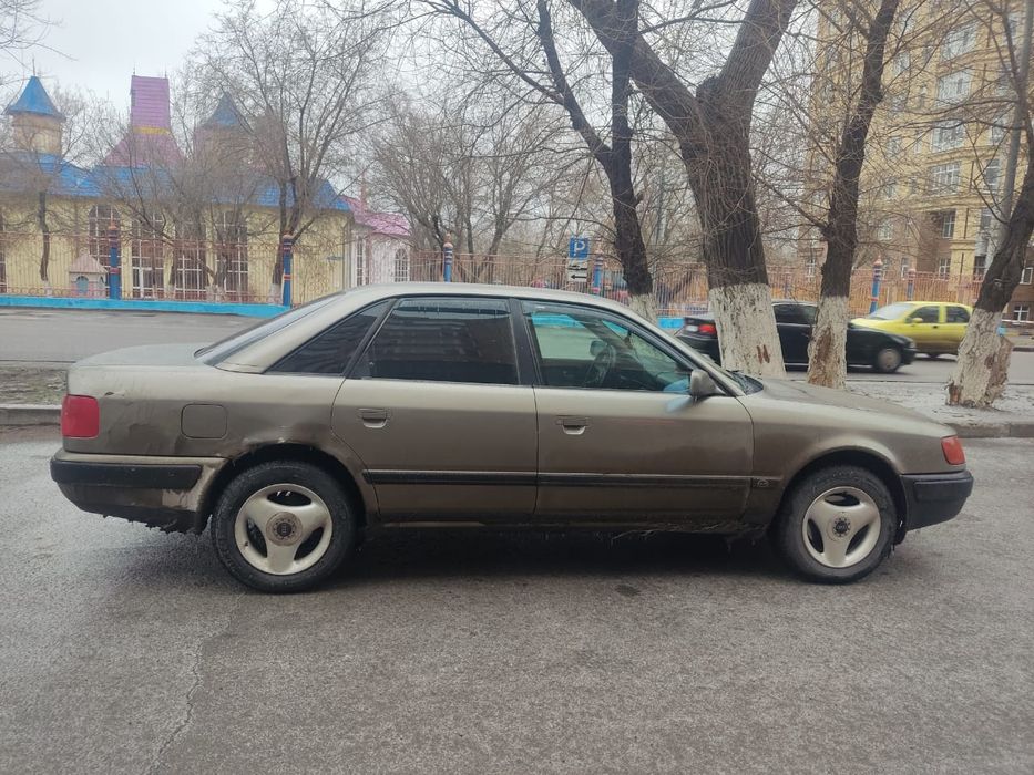 Продам Ауди 100 с4