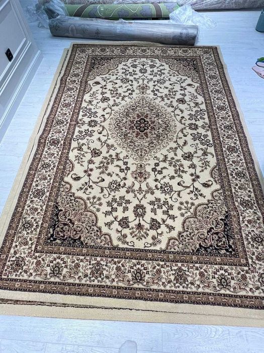 Продаются ковры разные после химчистки