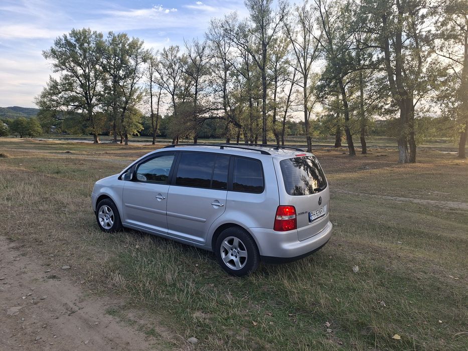 VOLKSWAGEN Touran 2006 — imagine 5