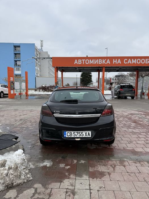 Opel Astra H GTC 1. 9 +