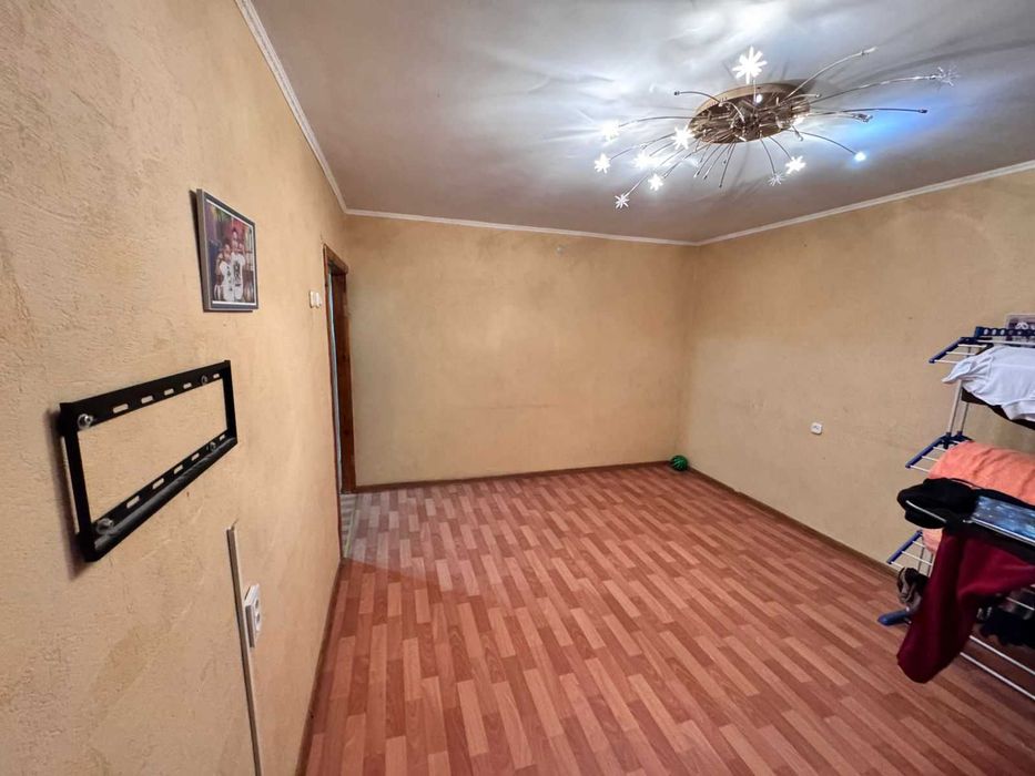 3-х комнатная. Район Емшан