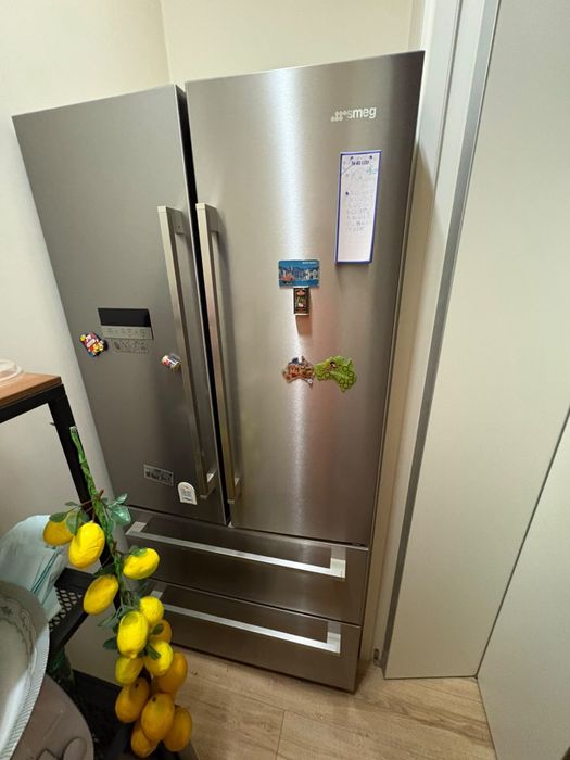 Холодильник SMEG 600 литров