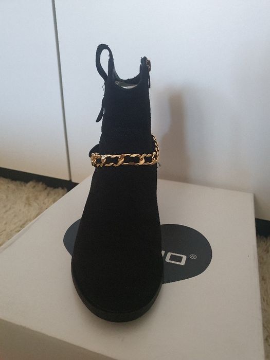 Botine piele marca Karino