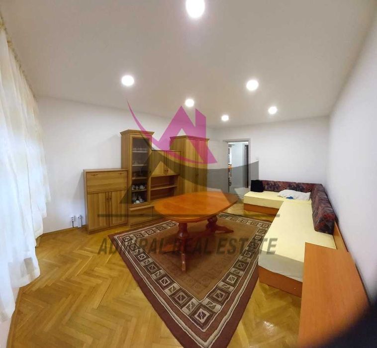 Топ локация -четиристаен -Окржна болница