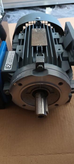 Motor 1.5 kW + VFD Danfoss FCD 315
